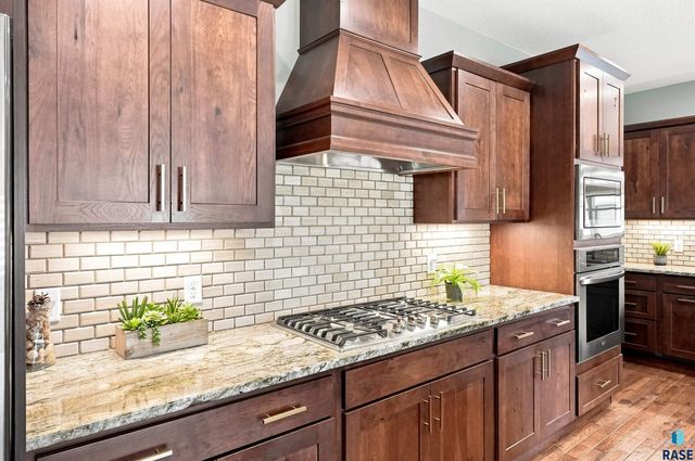 9509 W Kingfisher Dr Drive, Sioux Falls, SD 57107