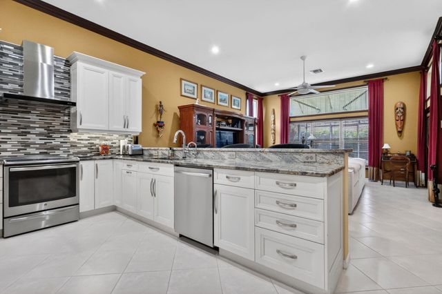 13553 Morocca Lake Lane, Delray Beach, FL 33446