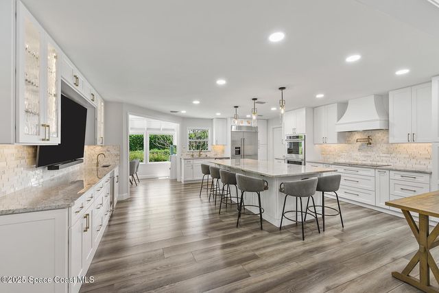 7 Lantana Lane, Sewalls Point, FL 34996