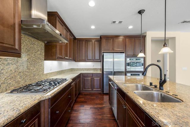 6275 Silver Bush Creek St, San Diego, CA 92130