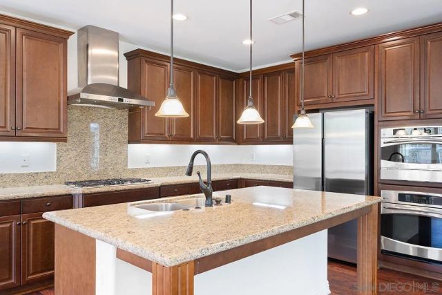 6275 Silver Bush Creek St, San Diego, CA 92130