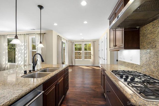 6275 Silver Bush Creek St, San Diego, CA 92130