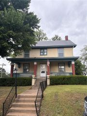 1404 S 8th Street, Atchison, KS 66002