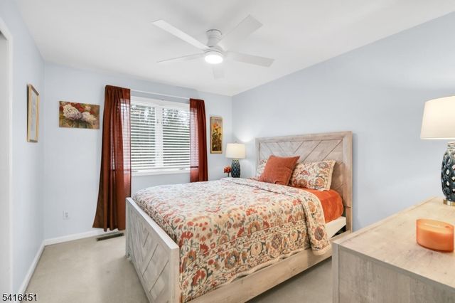 1 Vanderveer Dr, Bernards Twp., NJ 07920