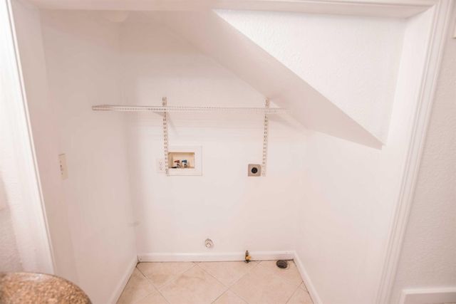 9695 Kent St, Elk Grove, CA 95624