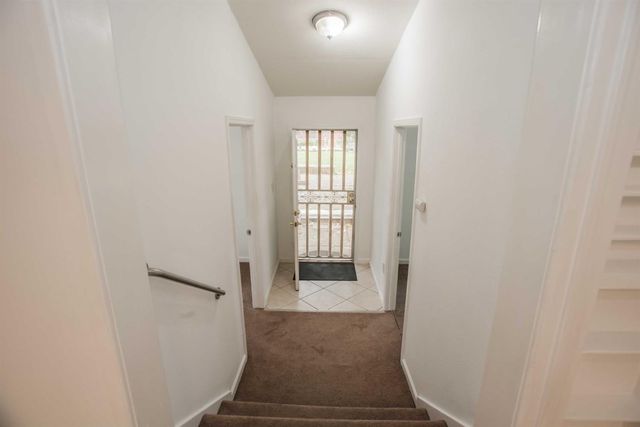 9695 Kent St, Elk Grove, CA 95624