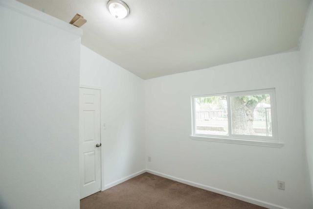 9695 Kent St, Elk Grove, CA 95624