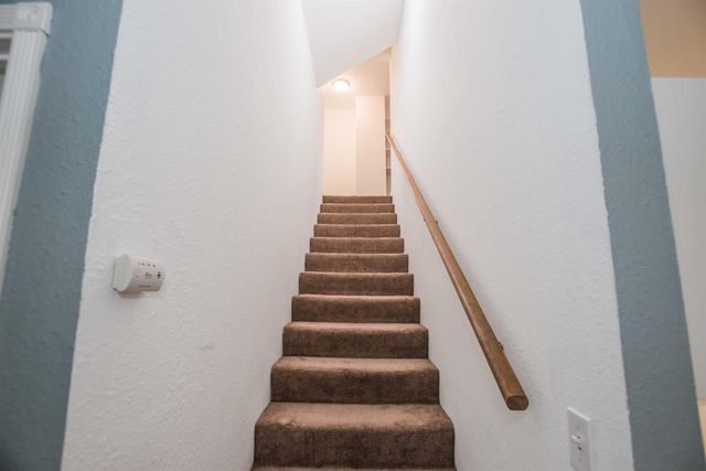 9695 Kent St, Elk Grove, CA 95624