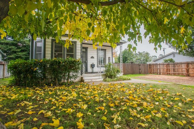 9695 Kent St, Elk Grove, CA 95624
