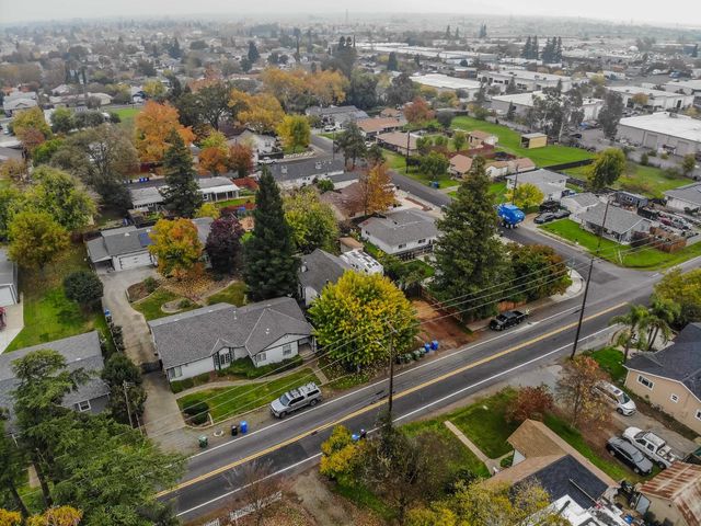 9695 Kent St, Elk Grove, CA 95624