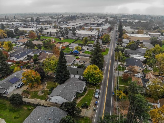 9695 Kent St, Elk Grove, CA 95624