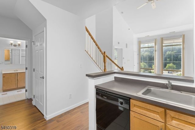 24 Ave At Port Imperial 430, West New York Town, NJ 07093