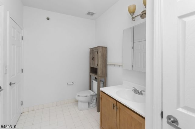 24 Ave At Port Imperial 430, West New York Town, NJ 07093