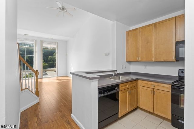 24 Ave At Port Imperial 430, West New York Town, NJ 07093