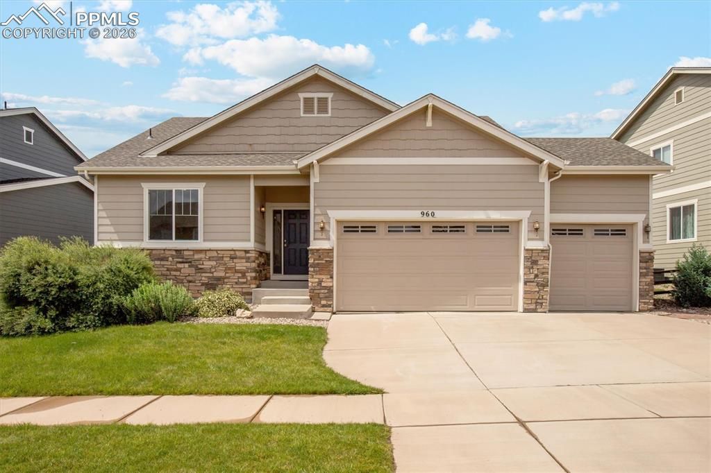 960 Fire Rock Place, Colorado Springs, CO 80921