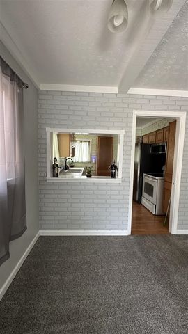15111 Cameron Street, Southgate, MI 48195