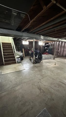 15111 Cameron Street, Southgate, MI 48195