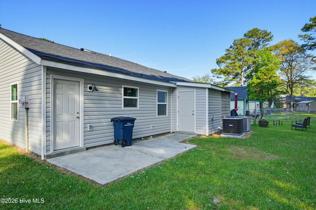 213 Village Drive, Jacksonville, NC 28546