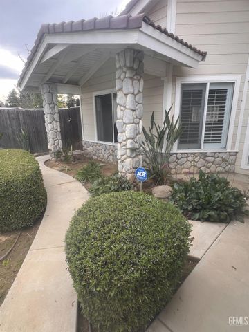 7815 Vaquero Avenue, Bakersfield, CA 93308