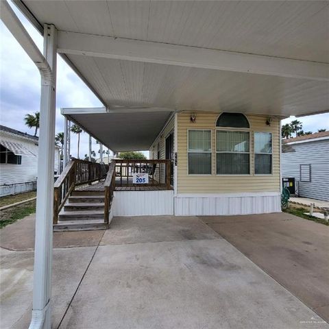 205 Bobolink Circle N, Palmview, TX 78572