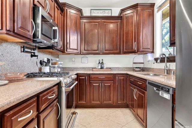 91-208 Hoewaa Place C, Kapolei, HI 96707