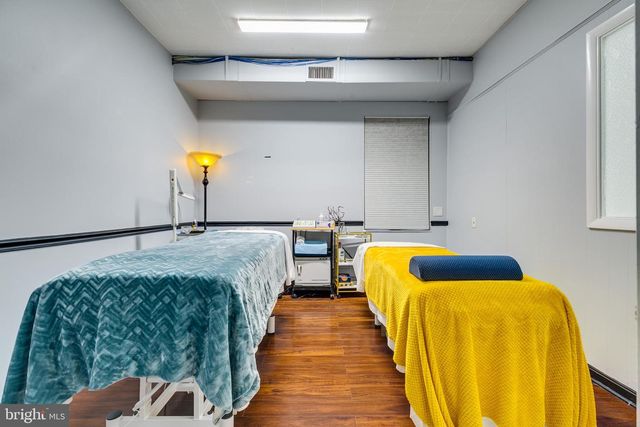 2420 WILSON BLVD, Arlington, VA 22201