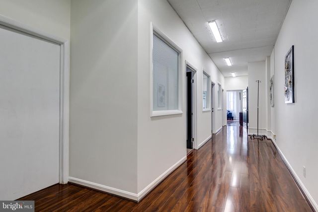 2420 WILSON BLVD, Arlington, VA 22201