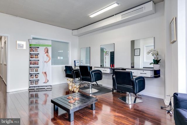 2420 WILSON BLVD, Arlington, VA 22201