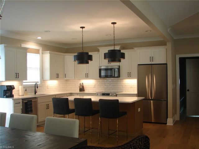4034 Waterview Road, High Point, NC 27265
