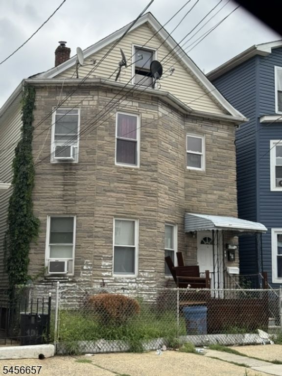 92 10Th St, Passaic City, NJ 07055 — exterior