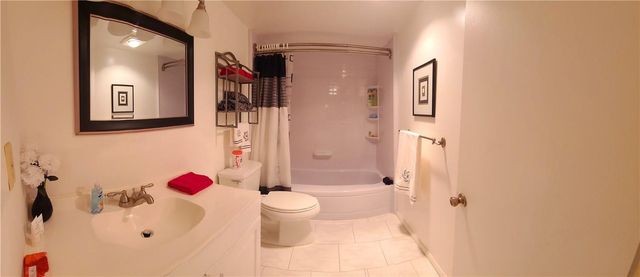 121 SE 3rd Avenue 106, Dania Beach, FL 33004