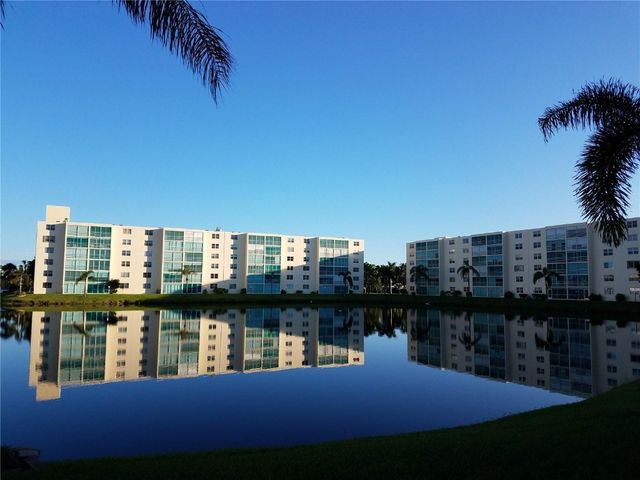 121 SE 3rd Avenue 106, Dania Beach, FL 33004