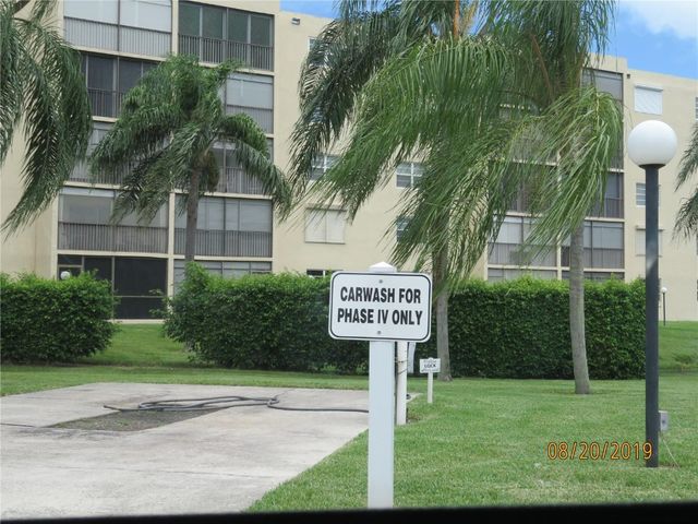 121 SE 3rd Avenue 106, Dania Beach, FL 33004
