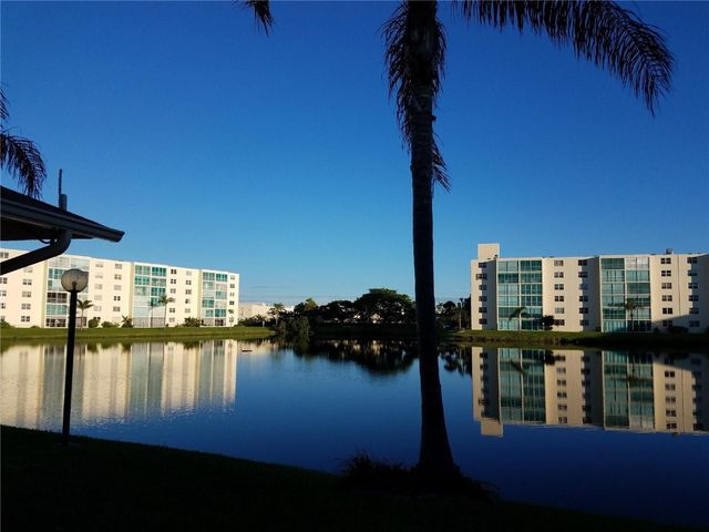121 SE 3rd Avenue 106, Dania Beach, FL 33004