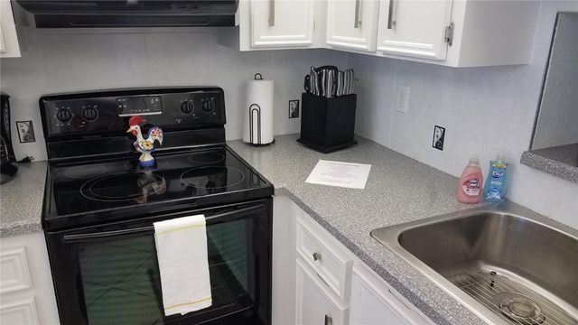 121 SE 3rd Avenue 106, Dania Beach, FL 33004