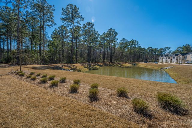 8016 Reagan Way, North Charleston, SC 29418