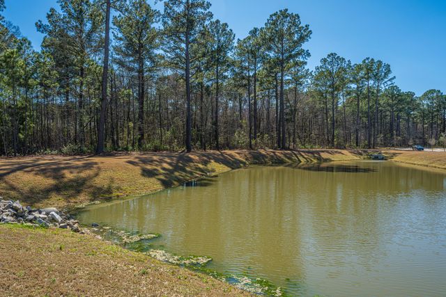 8016 Reagan Way, North Charleston, SC 29418