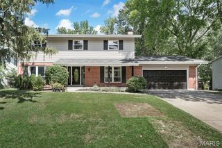 56 Normandy Drive, Lake St Louis, MO 63367