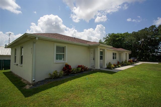 217 W MAPLE STREET, Davenport, FL 33837