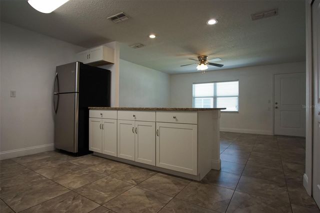 217 W MAPLE STREET, Davenport, FL 33837