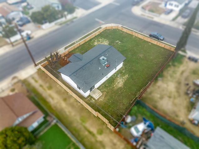 3055 E Olney Avenue, Fresno, CA 93725
