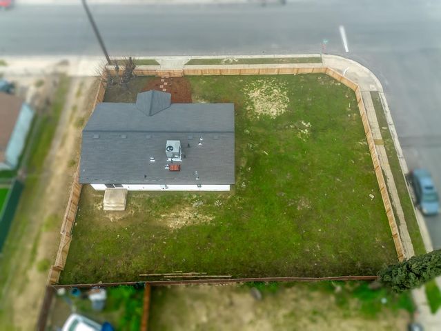 3055 E Olney Avenue, Fresno, CA 93725