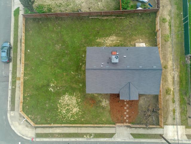 3055 E Olney Avenue, Fresno, CA 93725