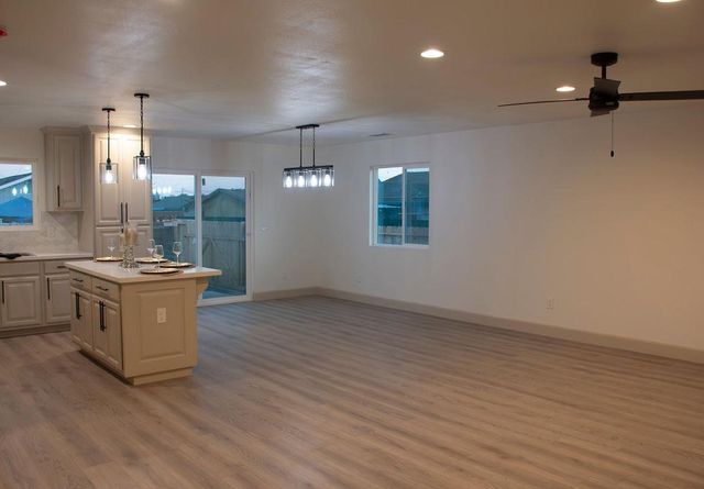 3055 E Olney Avenue, Fresno, CA 93725