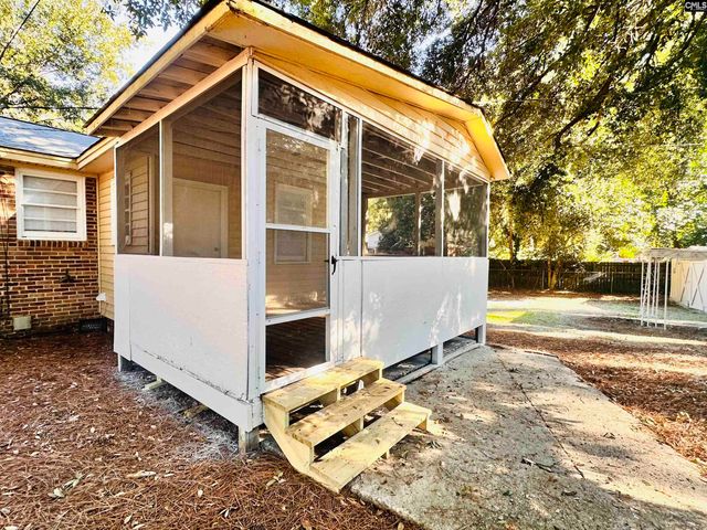 11 Holiday Circle, Columbia, SC 29206