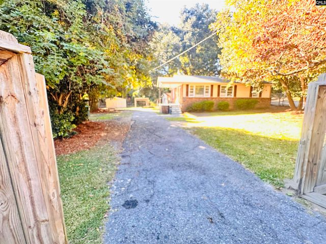 11 Holiday Circle, Columbia, SC 29206