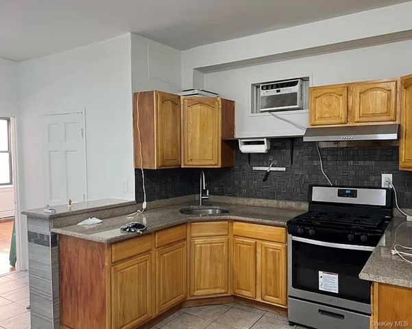 10713 Northern Boulevard 2, Corona, NY 11368