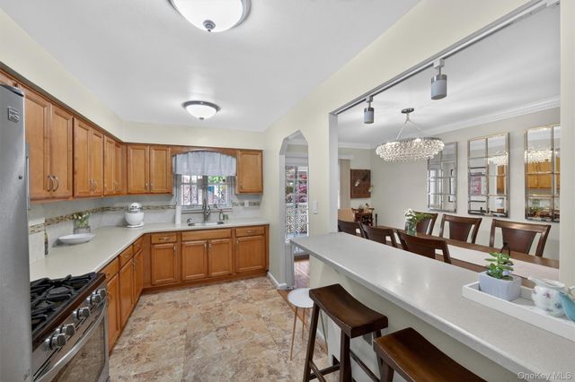 3215 Bruckner Boulevard, Bronx, NY 10461