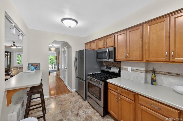 3215 Bruckner Boulevard, Bronx, NY 10461