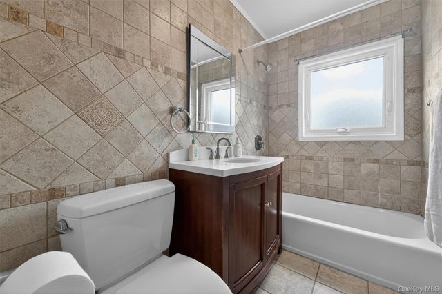 3215 Bruckner Boulevard, Bronx, NY 10461